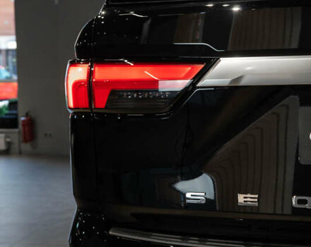 Черный Тойота Секвойя, объемом двигателя 3.45 л и пробегом 3 тыс. км за 145000 $, фото 10 на Automoto.ua