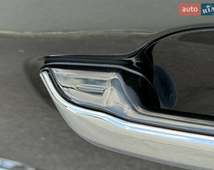 Черный Тойота Секвойя, объемом двигателя 3.5 л и пробегом 1 тыс. км за 150000 $, фото 38 на Automoto.ua