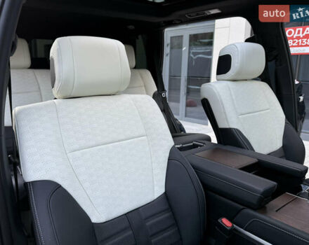 Черный Тойота Секвойя, объемом двигателя 3.5 л и пробегом 1 тыс. км за 150000 $, фото 48 на Automoto.ua