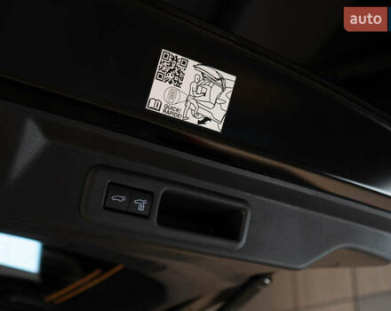 Черный Тойота Секвойя, объемом двигателя 3.45 л и пробегом 3 тыс. км за 145000 $, фото 13 на Automoto.ua