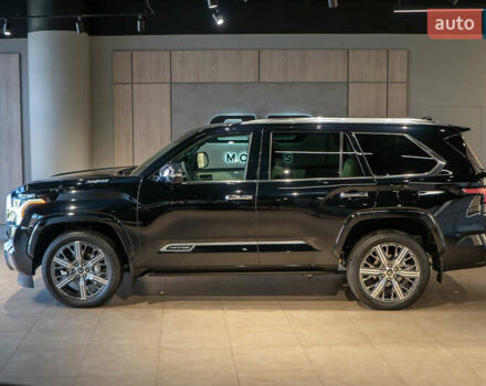 Черный Тойота Секвойя, объемом двигателя 3.45 л и пробегом 3 тыс. км за 145000 $, фото 4 на Automoto.ua