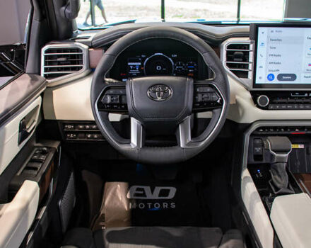 Черный Тойота Секвойя, объемом двигателя 3.45 л и пробегом 3 тыс. км за 145000 $, фото 22 на Automoto.ua