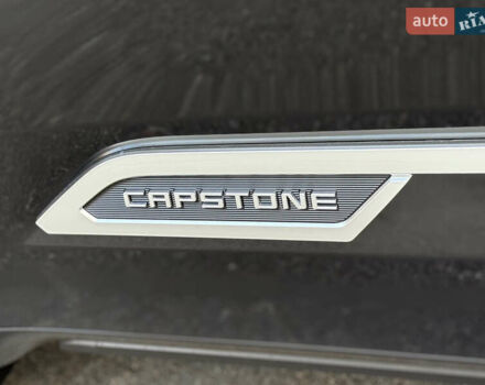 Черный Тойота Секвойя, объемом двигателя 3.5 л и пробегом 1 тыс. км за 150000 $, фото 35 на Automoto.ua