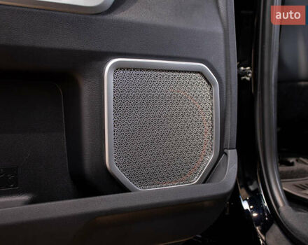 Черный Тойота Секвойя, объемом двигателя 3.45 л и пробегом 3 тыс. км за 145000 $, фото 46 на Automoto.ua