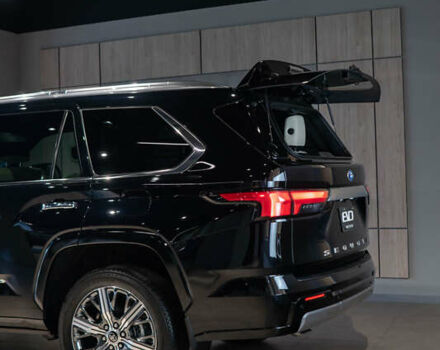 Черный Тойота Секвойя, объемом двигателя 3.45 л и пробегом 3 тыс. км за 145000 $, фото 7 на Automoto.ua