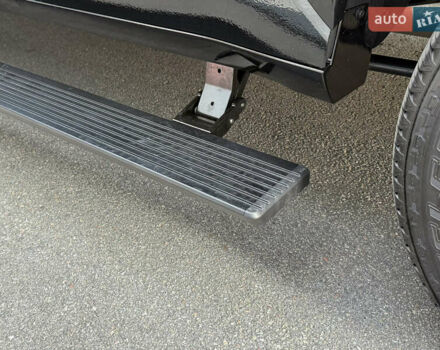 Черный Тойота Секвойя, объемом двигателя 3.5 л и пробегом 1 тыс. км за 150000 $, фото 87 на Automoto.ua