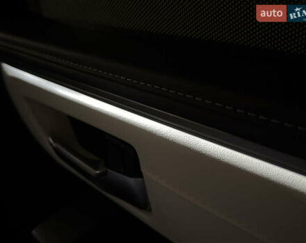 Черный Тойота Секвойя, объемом двигателя 3.5 л и пробегом 1 тыс. км за 150000 $, фото 92 на Automoto.ua