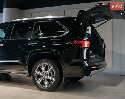 Черный Тойота Секвойя, объемом двигателя 3.45 л и пробегом 3 тыс. км за 145000 $, фото 9 на Automoto.ua