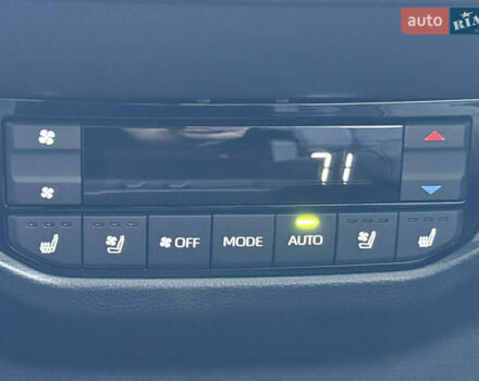 Черный Тойота Секвойя, объемом двигателя 3.5 л и пробегом 1 тыс. км за 150000 $, фото 68 на Automoto.ua