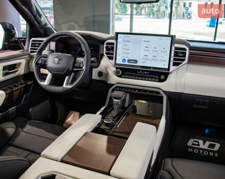 Черный Тойота Секвойя, объемом двигателя 3.45 л и пробегом 3 тыс. км за 145000 $, фото 24 на Automoto.ua