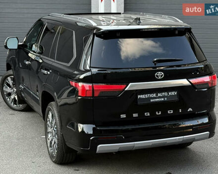 Черный Тойота Секвойя, объемом двигателя 3.5 л и пробегом 1 тыс. км за 150000 $, фото 29 на Automoto.ua