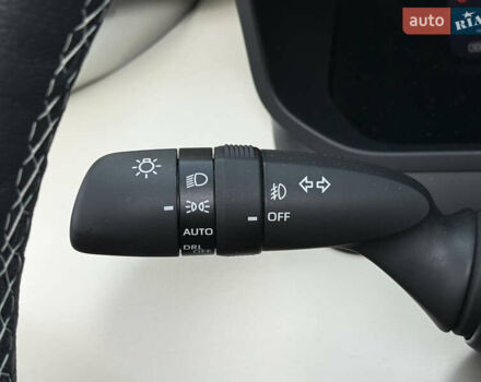 Черный Тойота Секвойя, объемом двигателя 3.5 л и пробегом 1 тыс. км за 150000 $, фото 75 на Automoto.ua