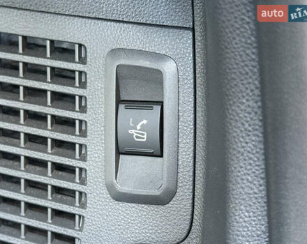 Черный Тойота Секвойя, объемом двигателя 3.5 л и пробегом 1 тыс. км за 150000 $, фото 56 на Automoto.ua