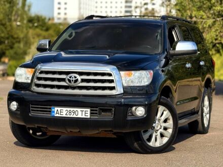 Черный Тойота Секвойя, объемом двигателя 5.7 л и пробегом 182 тыс. км за 17500 $, фото 1 на Automoto.ua