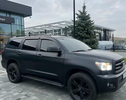 Черный Тойота Секвойя, объемом двигателя 5.7 л и пробегом 495 тыс. км за 18900 $, фото 1 на Automoto.ua