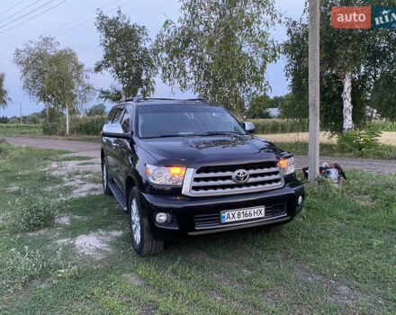 Черный Тойота Секвойя, объемом двигателя 5.7 л и пробегом 316 тыс. км за 31000 $, фото 1 на Automoto.ua