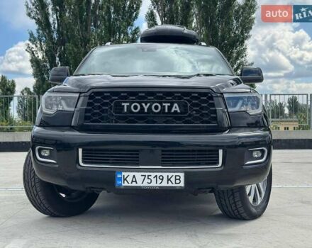 Черный Тойота Секвойя, объемом двигателя 5.66 л и пробегом 125 тыс. км за 39990 $, фото 1 на Automoto.ua