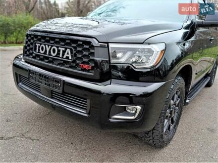 Черный Тойота Секвойя, объемом двигателя 5.66 л и пробегом 115 тыс. км за 39500 $, фото 1 на Automoto.ua