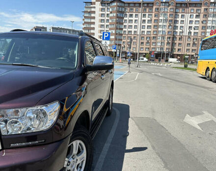 Фиолетовый Тойота Секвойя, объемом двигателя 4.61 л и пробегом 194 тыс. км за 19900 $, фото 2 на Automoto.ua