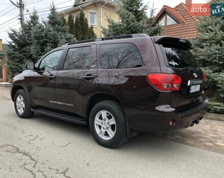 Фиолетовый Тойота Секвойя, объемом двигателя 5.7 л и пробегом 170 тыс. км за 29800 $, фото 10 на Automoto.ua