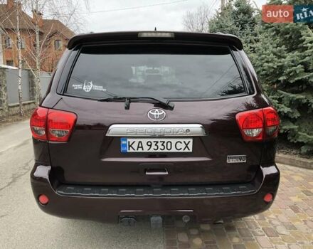 Фиолетовый Тойота Секвойя, объемом двигателя 5.7 л и пробегом 170 тыс. км за 29800 $, фото 11 на Automoto.ua