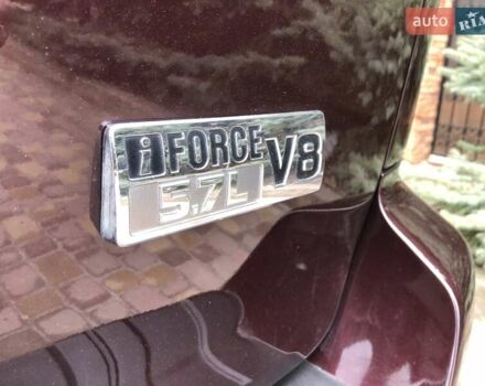 Фиолетовый Тойота Секвойя, объемом двигателя 5.7 л и пробегом 170 тыс. км за 29800 $, фото 13 на Automoto.ua