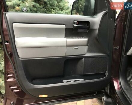 Фиолетовый Тойота Секвойя, объемом двигателя 5.7 л и пробегом 170 тыс. км за 29800 $, фото 39 на Automoto.ua