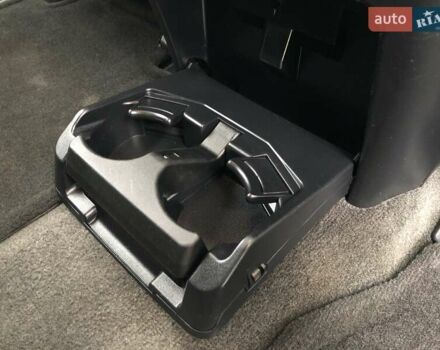 Фиолетовый Тойота Секвойя, объемом двигателя 5.7 л и пробегом 170 тыс. км за 29800 $, фото 27 на Automoto.ua