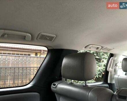 Фиолетовый Тойота Секвойя, объемом двигателя 5.7 л и пробегом 170 тыс. км за 29800 $, фото 32 на Automoto.ua