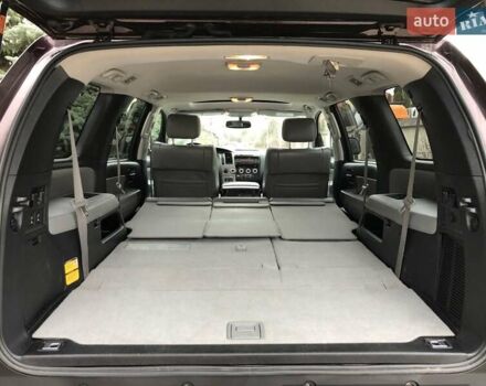 Фиолетовый Тойота Секвойя, объемом двигателя 5.7 л и пробегом 170 тыс. км за 29800 $, фото 37 на Automoto.ua