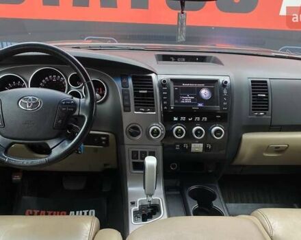 Фіолетовий Тойота Секвойя, об'ємом двигуна 5.66 л та пробігом 360 тис. км за 22000 $, фото 33 на Automoto.ua