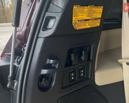 Фіолетовий Тойота Секвойя, об'ємом двигуна 5.66 л та пробігом 360 тис. км за 22000 $, фото 12 на Automoto.ua