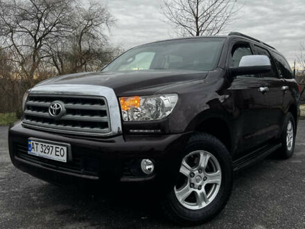 Фіолетовий Тойота Секвойя, об'ємом двигуна 4.61 л та пробігом 196 тис. км за 19000 $, фото 1 на Automoto.ua