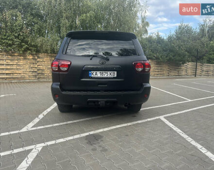 Червоний Тойота Секвойя, об'ємом двигуна 5.66 л та пробігом 120 тис. км за 47700 $, фото 7 на Automoto.ua