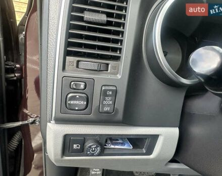 Червоний Тойота Секвойя, об'ємом двигуна 5.66 л та пробігом 120 тис. км за 47700 $, фото 20 на Automoto.ua