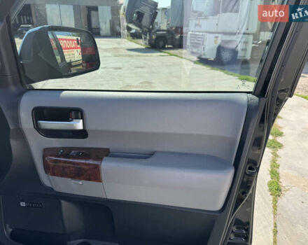 Тойота Секвойя, объемом двигателя 5.7 л и пробегом 125 тыс. км за 24500 $, фото 30 на Automoto.ua