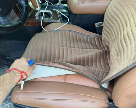 Тойота Секвойя, объемом двигателя 5.7 л и пробегом 375 тыс. км за 23500 $, фото 4 на Automoto.ua