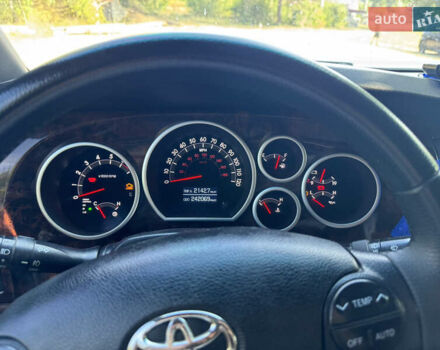 Тойота Секвойя, объемом двигателя 5.7 л и пробегом 375 тыс. км за 23500 $, фото 6 на Automoto.ua