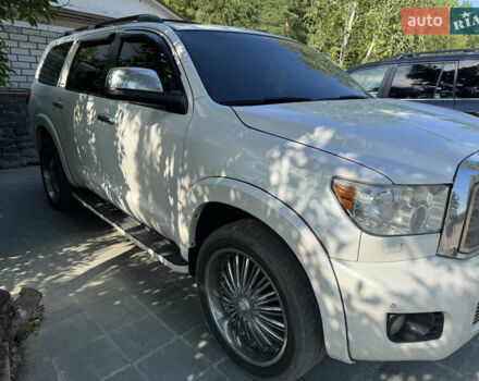 Тойота Секвойя, объемом двигателя 5.7 л и пробегом 375 тыс. км за 23500 $, фото 3 на Automoto.ua