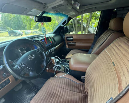 Тойота Секвойя, объемом двигателя 5.7 л и пробегом 375 тыс. км за 23500 $, фото 8 на Automoto.ua