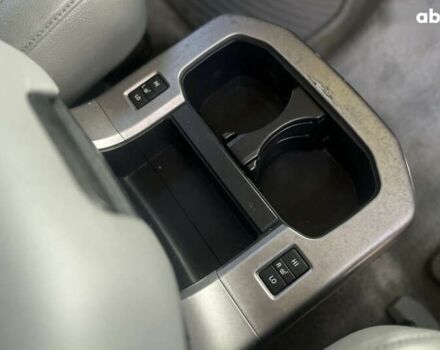 Тойота Секвойя, об'ємом двигуна 0 л та пробігом 395 тис. км за 18500 $, фото 11 на Automoto.ua