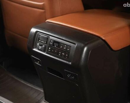 Тойота Секвойя, об'ємом двигуна 5.7 л та пробігом 330 тис. км за 34900 $, фото 18 на Automoto.ua