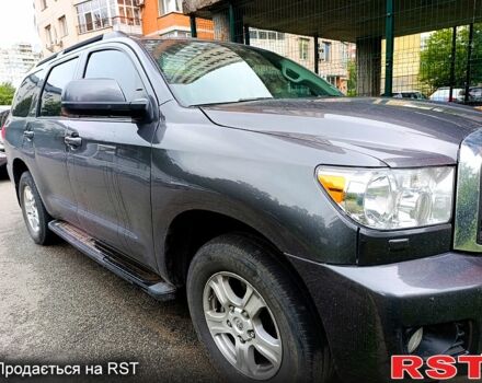Тойота Секвойя, об'ємом двигуна 5.7 л та пробігом 250 тис. км за 29000 $, фото 3 на Automoto.ua