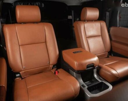 Тойота Секвойя, об'ємом двигуна 5.7 л та пробігом 330 тис. км за 34900 $, фото 16 на Automoto.ua