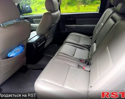 Тойота Секвойя, об'ємом двигуна 5.7 л та пробігом 250 тис. км за 29000 $, фото 8 на Automoto.ua