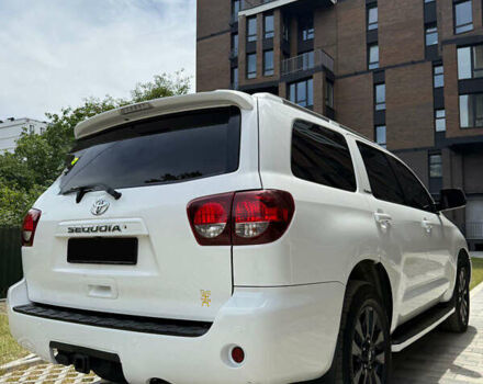 Тойота Секвойя, объемом двигателя 5.7 л и пробегом 130 тыс. км за 43700 $, фото 10 на Automoto.ua