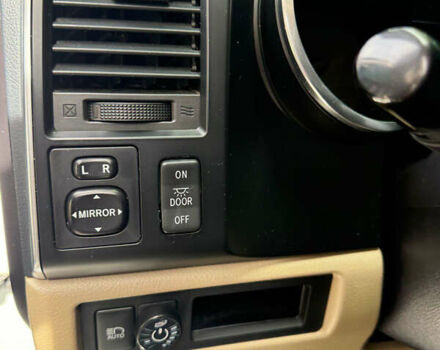 Тойота Секвойя, объемом двигателя 5.7 л и пробегом 130 тыс. км за 43700 $, фото 27 на Automoto.ua