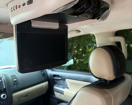 Тойота Секвойя, объемом двигателя 5.7 л и пробегом 130 тыс. км за 43700 $, фото 23 на Automoto.ua