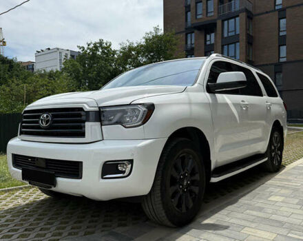 Тойота Секвойя, объемом двигателя 5.7 л и пробегом 130 тыс. км за 43700 $, фото 4 на Automoto.ua