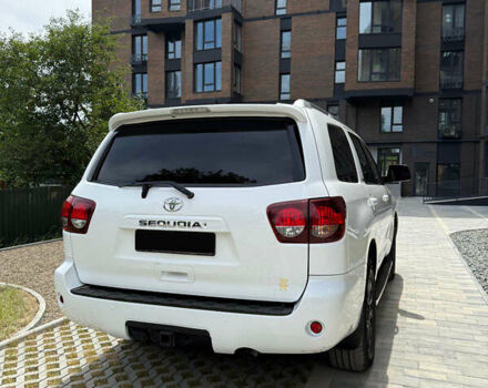 Тойота Секвойя, объемом двигателя 5.7 л и пробегом 130 тыс. км за 43700 $, фото 14 на Automoto.ua